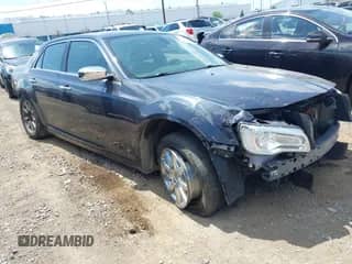 2016 Chrysler 300 C с VIN 2C3CCAEG1GH342261, выставлен на аукционе IAAI как лот 42798914 с пробегом 130 707 миль миль и . История ставок и продаж доступна на DreamBid. Изображение 1.