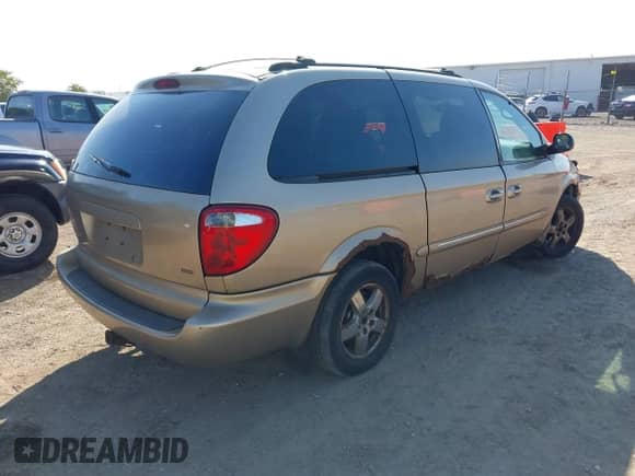 2003 Dodge Caravan ES с VIN 2D4GP54L93R217877, выставлен на аукционе IAAI как лот 43134398 с пробегом Не указан миль и . История ставок и продаж доступна на DreamBid. Изображение 4.