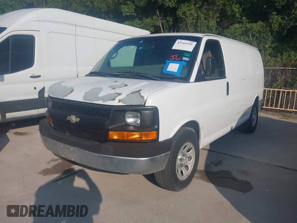 2012 Chevrolet Express Cargo z VIN 1GCSGAFXXC1129988, wystawiony jako IAAI lot #43169101 z przebiegiem 218 792 mil mil oraz . Historia ofert i sprzedaży dostępna na DreamBid. Obrazek 17.