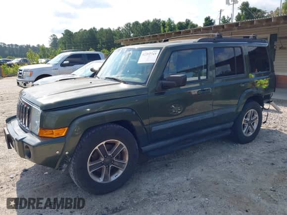 2007 Jeep Commander Sport с VIN 1J8HH48P57C699969, выставлен на аукционе IAAI как лот 42387743 с пробегом 199 043 миль миль и . История ставок и продаж доступна на DreamBid. Изображение 2.