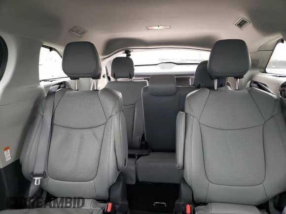 2024 Toyota Sienna Limited с VIN 5TDZRKEC3RS181746, выставлен на аукционе Copart как лот 58351374 с пробегом 6 262 миль миль и Списание • Salvage title. История ставок и продаж доступна на DreamBid. Изображение 10.