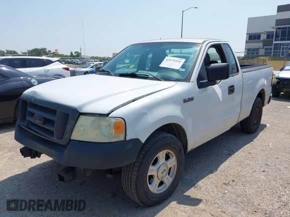 2007 Ford F-150 XL with VIN 1FTRF12W57NA11697, listed as a IAAI auction lot 43172532 with 302,194 mi miles and . Bid and sale history available at DreamBid. Image 2.
