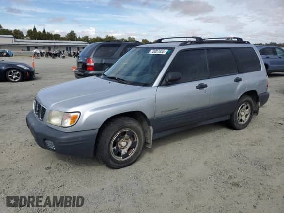 2002 Subaru Forester L with VIN JF1SF63522G747391, listed as a Copart auction lot 72027955 with 248,177 mi miles and Clean title. Bid and sale history available at DreamBid. Image 1.
