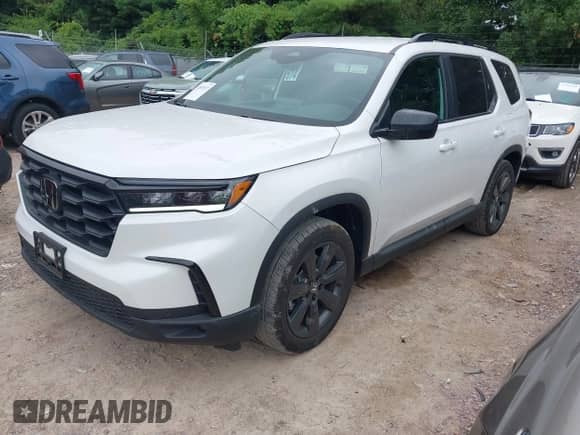 2025 Honda Pilot Sport с VIN 5FNYG1H34SB103753, выставлен на аукционе IAAI как лот 42833527 с пробегом 5 219 миль миль и . История ставок и продаж доступна на DreamBid. Изображение 18.