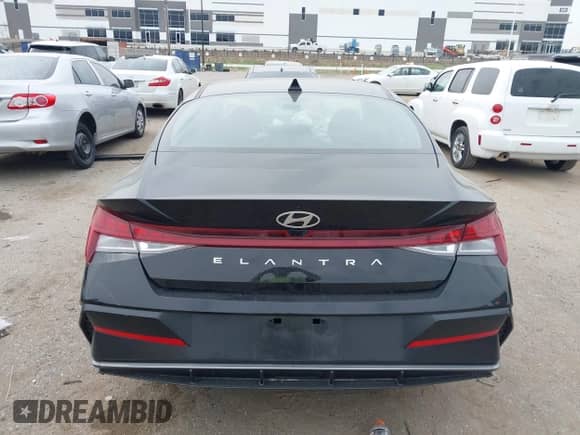 2025 Hyundai Elantra SEL Convenience с VIN KMHLS4DGXSU976218, выставлен на аукционе IAAI как лот 43162970 с пробегом 13 206 миль миль и . История ставок и продаж доступна на DreamBid. Изображение 15.