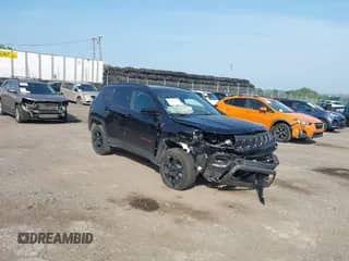 2023 Jeep Compass Trailhawk with VIN 3C4NJDDN5PT566863, listed as a IAAI auction lot 42491908 with 22,109 mi miles and . Bid and sale history available at DreamBid. Image 1.