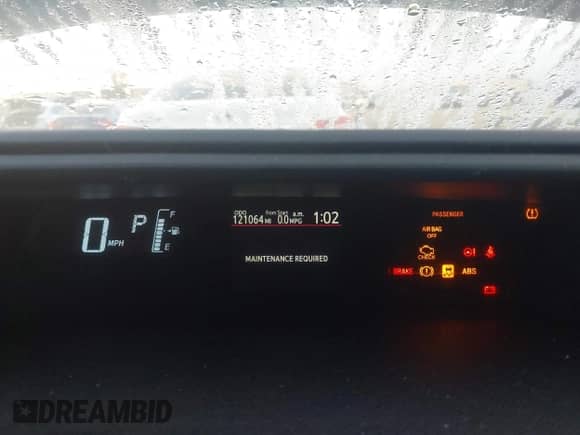 2015 Toyota Prius One z VIN JTDKDTB33F1575685, wystawiony jako IAAI lot #43508333 z przebiegiem 121 064 mil mil oraz . Historia ofert i sprzedaży dostępna na DreamBid. Obrazek 7.