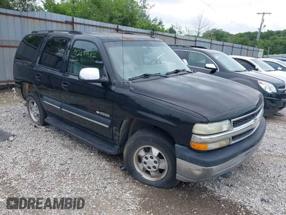 2003 Chevrolet Tahoe LS with VIN 1GNEC13Z73J300086, listed as a IAAI auction lot 42631182 with 258,536 mi miles and . Bid and sale history available at DreamBid. Image 1.