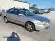 1998 Honda Accord LX z VIN 1HGCG1648WA069919, wystawiony jako IAAI lot #41685395 z przebiegiem 210 163 mil mil oraz . Historia ofert i sprzedaży dostępna na DreamBid. Obrazek 1.