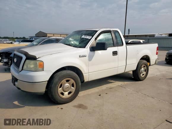 2005 Ford F-150 XL z VIN 1FTRF12W05NA91732, wystawiony jako Copart lot #70346745 z przebiegiem 197 783 mil mil oraz Szkoda całkowita • Salvage title. Historia ofert i sprzedaży dostępna na DreamBid. Obrazek 1.
