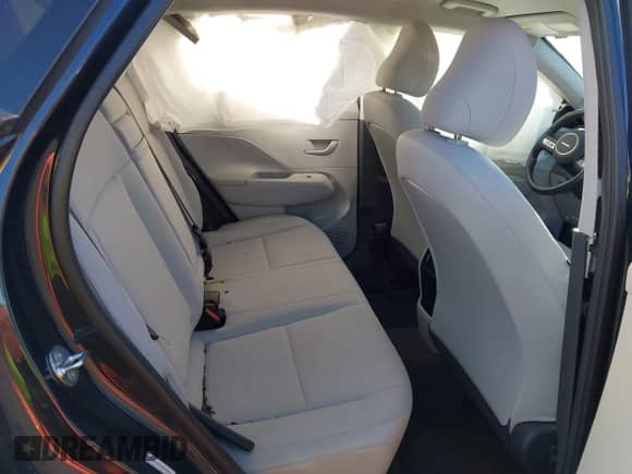 2025 Hyundai Kona SEL с VIN KM8HBCAB3SU241945, выставлен на аукционе IAAI как лот 43505676 с пробегом 28 042 миль миль и . История ставок и продаж доступна на DreamBid. Изображение 8.