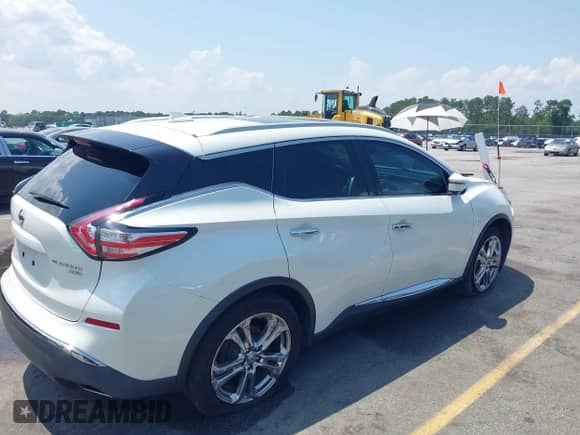 2017 Nissan Murano Platinum with VIN 5N1AZ2MH8HN119348, listed as a IAAI auction lot 42449478 with 108,132 mi miles and . Bid and sale history available at DreamBid. Image 4.