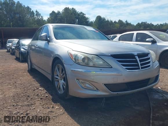 2012 Hyundai Genesis 3.8L with VIN KMHGC4DD3CU193554, listed as a IAAI auction lot 43451340 with 242,966 mi miles and . Bid and sale history available at DreamBid. Image 1.