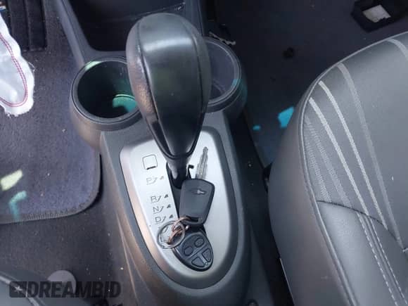 2013 Chevrolet Spark LS с VIN KL8CB6S95DC543265, выставлен на аукционе IAAI как лот 42850821 с пробегом 118 558 миль миль и . История ставок и продаж доступна на DreamBid. Изображение 11.