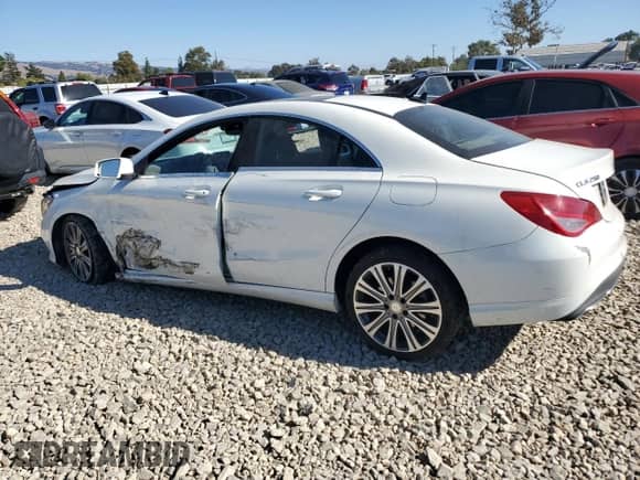 2017 Mercedes-Benz CLA 250 z VIN WDDSJ4EB2HN451703, wystawiony jako Copart lot #83888555 z przebiegiem 103 877 mil mil oraz Szkoda całkowita • Salvage title. Historia ofert i sprzedaży dostępna na DreamBid. Obrazek 2.