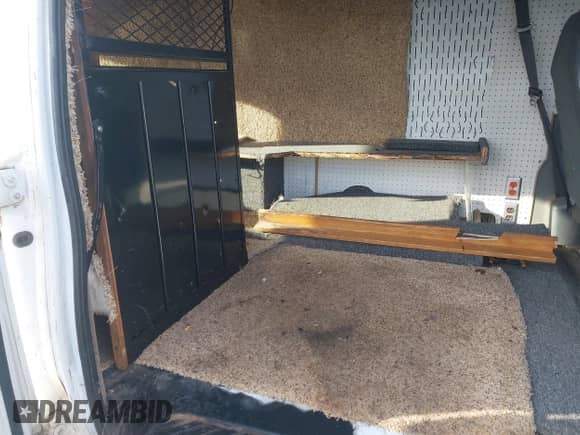 1992 Ford Econoline Cargo with VIN 1FTHS24H5NHB42507, listed as a IAAI auction lot 41512347 with 373,987 mi miles and . Bid and sale history available at DreamBid. Image 8.