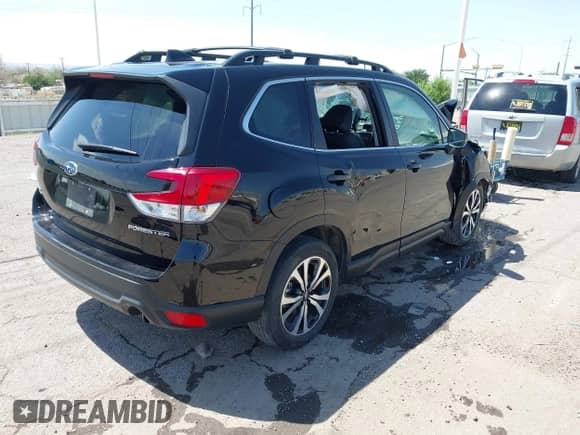 2022 Subaru Forester Limited z VIN JF2SKAPC2NH412620, wystawiony jako IAAI lot #42496139 z przebiegiem 9 917 mil mil oraz . Historia ofert i sprzedaży dostępna na DreamBid. Obrazek 4.