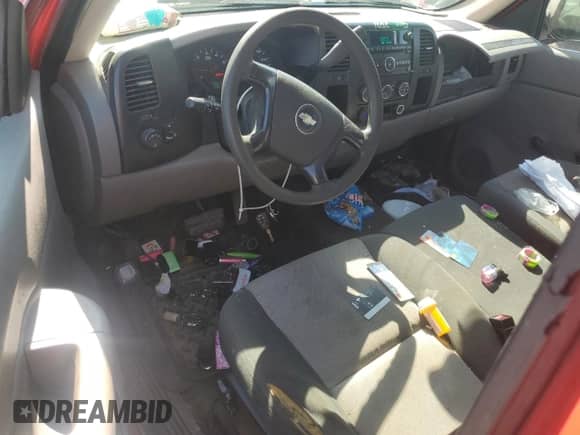 2007 Chevrolet Silverado 1500 Work Truck with VIN 1GCEC14C47E524207, listed as a Copart auction lot 80666445 with 190,755 mi miles and Salvage title. Bid and sale history available at DreamBid. Image 8.