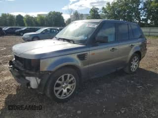 2007 Land Rover Range Rover Sport HSE with VIN SALSK25497A995823, listed as a Copart auction lot 70311495 with 117,265 mi miles and Salvage title. Bid and sale history available at DreamBid. Image 1.