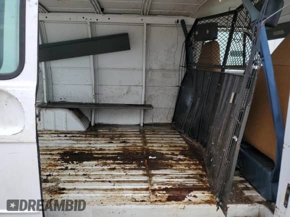1995 Chevrolet Chevy Van с VIN 1GCEG25Z8SF247688, выставлен на аукционе Copart как лот 54061485 с пробегом 137 702 миль миль и Списание • Salvage title. История ставок и продаж доступна на DreamBid. Изображение 10.