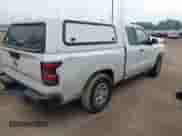 2024 Nissan Frontier S z VIN 1N6ED1CL1RN671096, wystawiony jako IAAI lot #42240282 z przebiegiem 10 104 mil mil oraz . Historia ofert i sprzedaży dostępna na DreamBid. Obrazek 4.