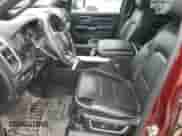 2019 Ram 1500 Laramie z VIN 1C6SRFDT0KN746743, wystawiony jako Copart lot #69297895 z przebiegiem 158 279 mil mil oraz Nie do naprawy • Non repairable. Historia ofert i sprzedaży dostępna na DreamBid. Obrazek 7.