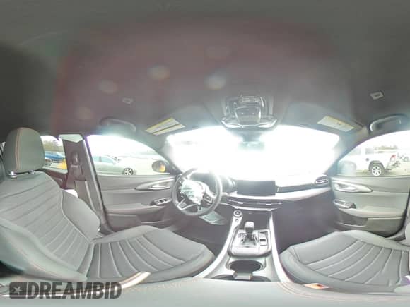 2024 Dodge Hornet GT z VIN ZACNDFAN0R3A10906, wystawiony jako Copart lot #84859464 z przebiegiem 15 775 mil mil oraz Szkoda całkowita • Salvage title. Historia ofert i sprzedaży dostępna na DreamBid. Obrazek 14.