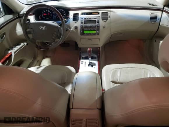 2007 Hyundai Azera SE с VIN KMHFC46F27A210698, выставлен на аукционе Copart как лот 85492525 с пробегом 117 013 миль миль и Списание • Salvage title. История ставок и продаж доступна на DreamBid. Изображение 8.