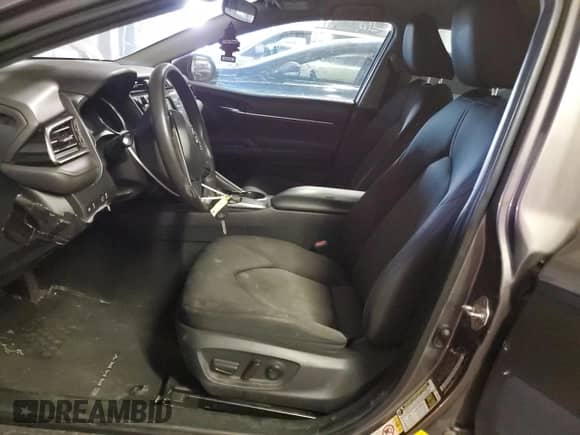 2019 Toyota Camry SE z VIN 4T1B11HKXKU712993, wystawiony jako Copart lot #80261855 z przebiegiem 88 636 mil mil oraz Szkoda całkowita • Salvage title. Historia ofert i sprzedaży dostępna na DreamBid. Obrazek 7.