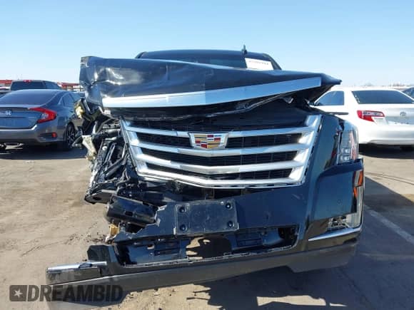 2016 Cadillac Escalade ESV Premium Collection z VIN 1GYS3JKJ5GR120646, wystawiony jako IAAI lot #42281944 z przebiegiem 173 214 mil mil oraz . Historia ofert i sprzedaży dostępna na DreamBid. Obrazek 11.