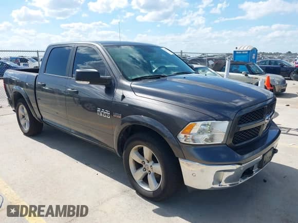 2015 Ram 1500 Big Horn z VIN 1C6RR6LT4FS660956, wystawiony jako IAAI lot #43097619 z przebiegiem 328 879 mil mil oraz . Historia ofert i sprzedaży dostępna na DreamBid. Obrazek 1.