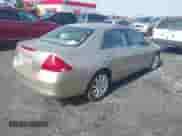 2007 Honda Accord LX with VIN 1HGCM66397A000929, listed as a IAAI auction lot 41404966 with 209,047 mi miles and . Bid and sale history available at DreamBid. Image 4.