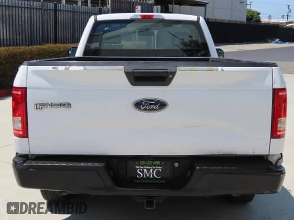 2017 Ford F-150 XL z VIN 1FTMF1C80HKC25364, wystawiony jako Copart lot #86861365 z przebiegiem 195 384 mil mil oraz Szkoda całkowita • Salvage title. Historia ofert i sprzedaży dostępna na DreamBid. Obrazek 6.