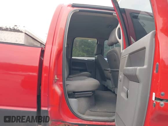 2006 Dodge 2500 SLT with VIN 3D7KS28C46G250834, listed as a IAAI auction lot 43259078 with 46,724 mi miles and . Bid and sale history available at DreamBid. Image 8.