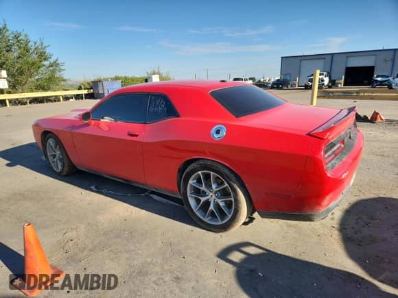 2022 Dodge Challenger GT z VIN 2C3CDZJGXNH232940, wystawiony jako Copart lot #80034995 z przebiegiem 66 821 mil mil oraz Szkoda całkowita • Salvage title. Historia ofert i sprzedaży dostępna na DreamBid. Obrazek 2.