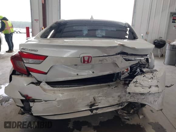 2018 Honda Accord EX-L с VIN 1HGCV1F6XJA071882, выставлен на аукционе IAAI как лот 41524537 с пробегом 275 724 миль миль и . История ставок и продаж доступна на DreamBid. Изображение 6.