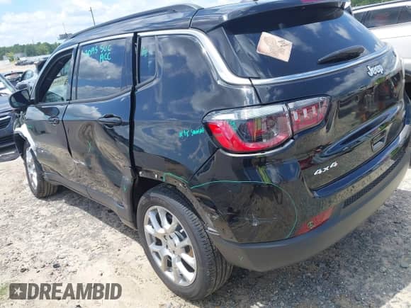 2023 Jeep Compass Latitude Lux с VIN 3C4NJDFN9PT548881, выставлен на аукционе IAAI как лот 42849176 с пробегом 17 702 миль миль и . История ставок и продаж доступна на DreamBid. Изображение 22.