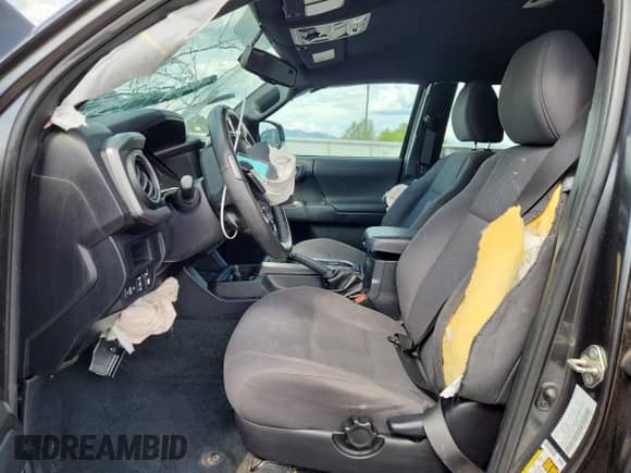 2017 Toyota Tacoma SR5 с VIN 3TMDZ5BN5HM017544, выставлен на аукционе Copart как лот 71926035 с пробегом 117 939 миль миль и Списание • Salvage title. История ставок и продаж доступна на DreamBid. Изображение 7.