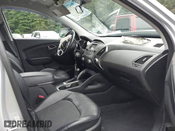 2015 Hyundai Tucson Limited z VIN KM8JU3AG7FU951976, wystawiony jako IAAI lot #42508991 z przebiegiem 128 583 mil mil oraz . Historia ofert i sprzedaży dostępna na DreamBid. Obrazek 5.