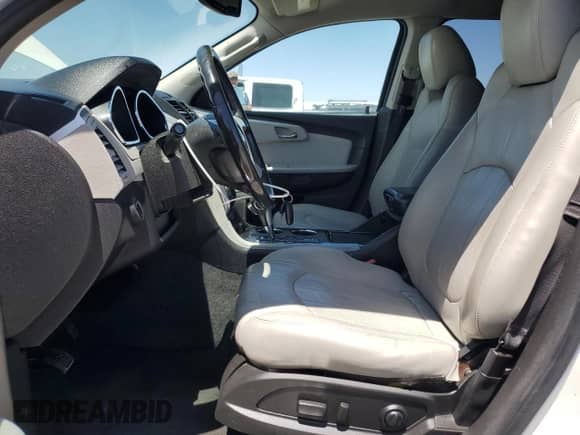 2012 Chevrolet Traverse LTZ z VIN 1GNKRLED0CJ343117, wystawiony jako Copart lot #57598005 z przebiegiem 158 987 mil mil oraz Czysty tytuł • Clean title. Historia ofert i sprzedaży dostępna na DreamBid. Obrazek 7.