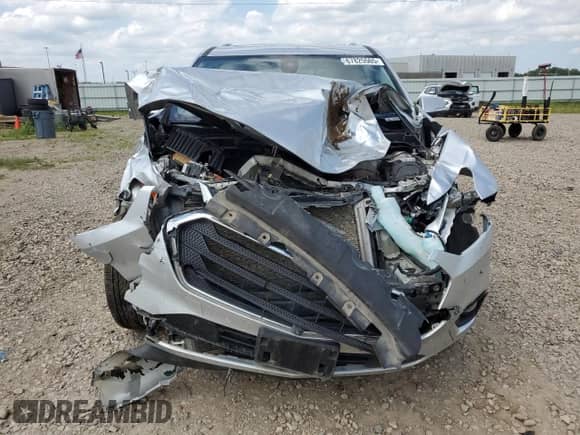 2020 Chevrolet Traverse High Country с VIN 1GNEVNKW4LJ292408, выставлен на аукционе Copart как лот 67825565 с пробегом 85 287 миль миль и Списание • Salvage title. История ставок и продаж доступна на DreamBid. Изображение 5.