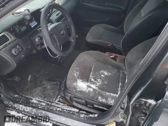 2014 Chevrolet Impala Police Police z VIN 2G1WD5E34E1184068, wystawiony jako Copart lot #84713494 z przebiegiem 162 680 mil mil oraz Szkoda całkowita • Salvage title. Historia ofert i sprzedaży dostępna na DreamBid. Obrazek 7.