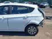 2017 Hyundai Accent SE с VIN KMHCT5AE9HU298866, выставлен на аукционе IAAI как лот 43016406 с пробегом 80 886 миль миль и . История ставок и продаж доступна на DreamBid. Изображение 6.