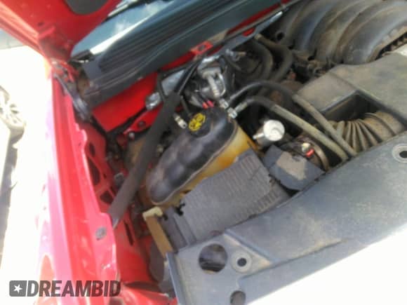2015 Chevrolet Silverado 1500 Work Truck с VIN 1GCRCPEC7FZ201991, выставлен на аукционе IAAI как лот 42237687 с пробегом Не указан миль и . История ставок и продаж доступна на DreamBid. Изображение 18.