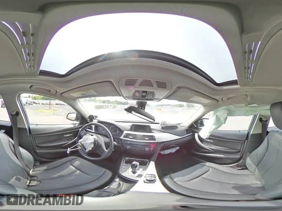 2014 BMW 3 Series 320i xDrive с VIN WBA3C3C56EP661508, выставлен на аукционе Copart как лот 62103985 с пробегом Не указан миль и Списание • Salvage title. История ставок и продаж доступна на DreamBid. Изображение 14.