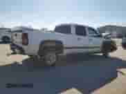 2002 Chevrolet Silverado 1500HD LS z VIN 1GCGC13UX2F125386, wystawiony jako Copart lot #46446885 z przebiegiem Nie podano mil oraz Szkoda całkowita • Salvage title. Historia ofert i sprzedaży dostępna na DreamBid. Obrazek 3.