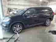 2017 Honda Pilot Elite с VIN 5FNYF6H04HB093823, выставлен на аукционе Copart как лот 65518345 с пробегом 95 532 миль миль и Списание • Salvage title. История ставок и продаж доступна на DreamBid. Изображение 1.