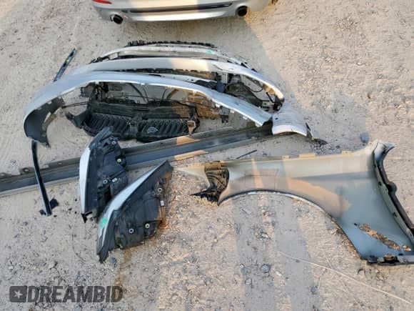 2019 BMW 5 Series 530i with VIN WBAJA5C53KWW03558, listed as a Copart auction lot 81129835 with 155,092 mi miles and Salvage title. Bid and sale history available at DreamBid. Image 12.