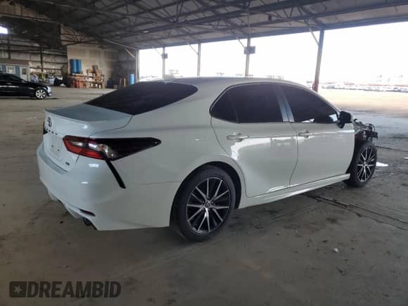 2021 Toyota Camry SE Nightshade z VIN 4T1G11AK9MU578125, wystawiony jako Copart lot #80356625 z przebiegiem 76 123 mil mil oraz Szkoda całkowita • Salvage title. Historia ofert i sprzedaży dostępna na DreamBid. Obrazek 3.