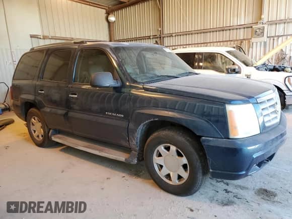 2006 Cadillac Escalade с VIN 1GYEC63N06R131354, выставлен на аукционе Copart как лот 88167905 с пробегом 152 525 миль миль и Списание • Salvage title. История ставок и продаж доступна на DreamBid. Изображение 4.